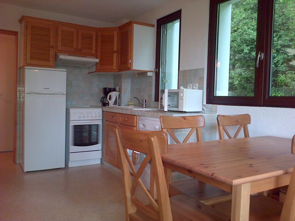 Appartements Le Clos Des Gentianes Allevard Room photo